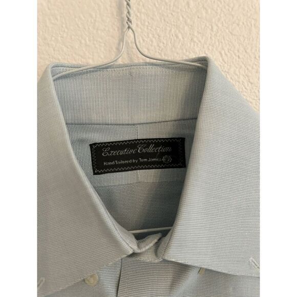 Tom James Executive Collection Hand Tailored Button Down - Picture 2 of 8